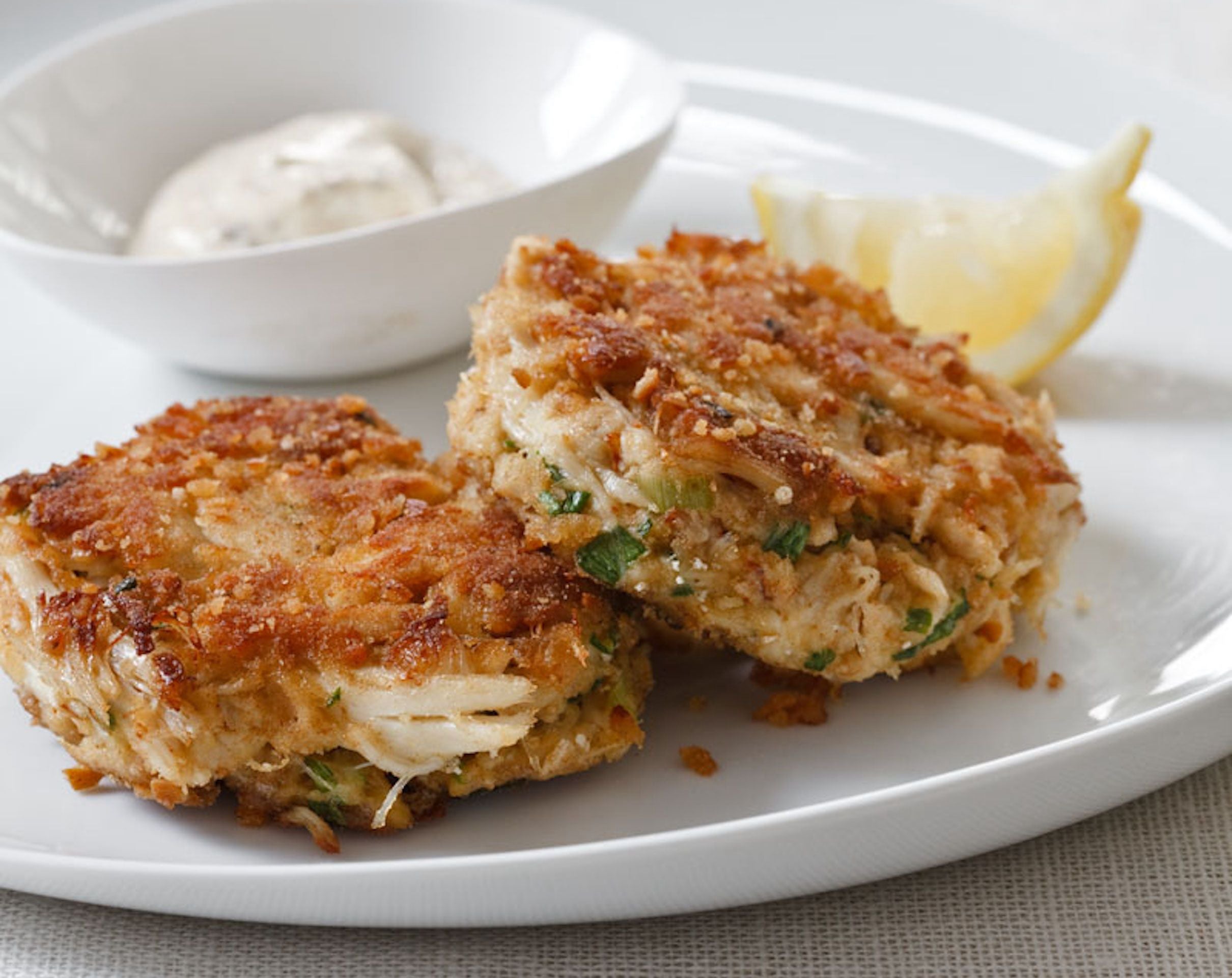 Pretzel Crusted Crab Cakes