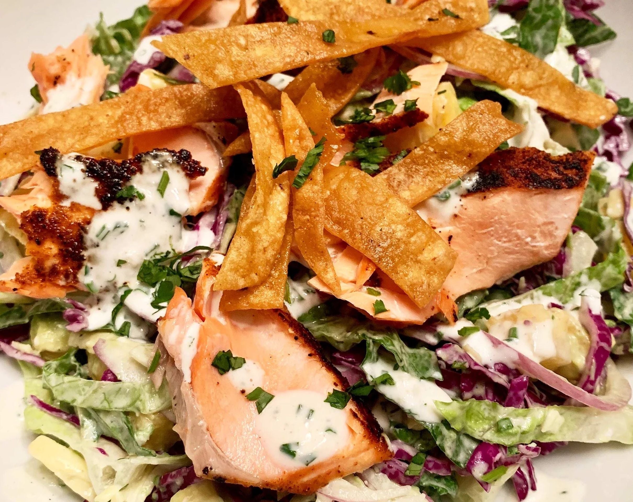 Cali Coast Salad with Grill-Blackened Salmon